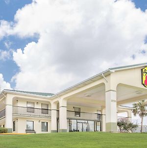 Super 8 By Wyndham Mobile Exterior photo