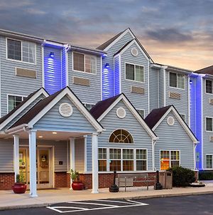 Microtel Inn & Suites By Wyndham Lillington/Campbell University Exterior photo