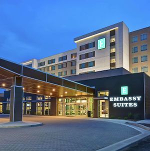 Embassy Suites By Hilton Plainfield Indianapolis Airport Exterior photo