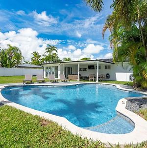 Delilas Chic 3 Bedroom 2 Bath Abode With Heated Pool Deerfield Beach Exterior photo