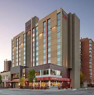 Fairfield Inn & Suites By Marriott Calgary Downtown YYC Exterior photo
