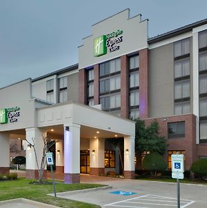 Holiday Inn Express Hotel & Suites - Irving Convention Center - Las Colinas, An Ihg Hotel Exterior photo