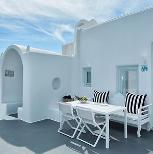 Luxurious Imerovigli Villa - 7 Bedrooms - Caldera View - Private Pools - Breathtaking Aegean Views Firostefani Exterior photo