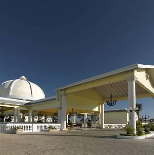 Grand Palladium Jamaica. All Inclusive Resort & Spa Montego Bay Exterior photo