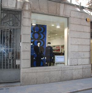 Pensió Viladomat Girona Exterior photo