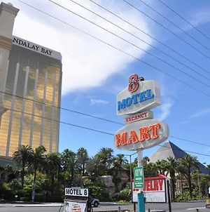 Motel 8 Plus Las Vegas Exterior photo