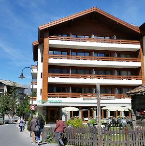 Hotel Parnass Zermatt Exterior photo