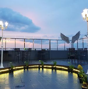 Aston Lampung City Hotel Bandar Lampung Exterior photo