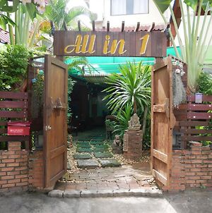 All In 1 Guesthouse Chiang Mai Exterior photo