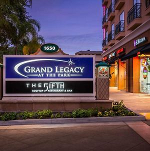 Grand Legacy At The Park Anaheim Exterior photo