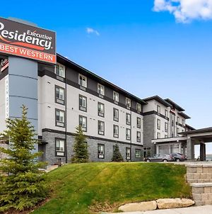 Executive Residency By Best Western Calgary City View North YYC Exterior photo
