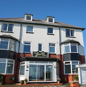 The Seacliffe - Whitby Exterior photo